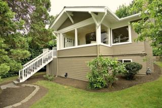 3029 23 Rd Ave, Seattle WA  98144-5917 exterior