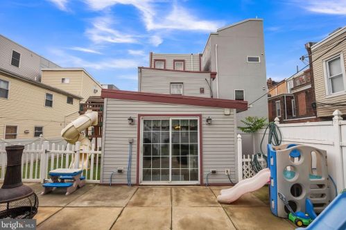 1208 Fletcher St, Philadelphia PA 19125-1540 exterior