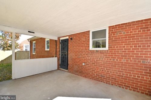 148 Moncure Dr, Alexandria VA 22314-4946 exterior