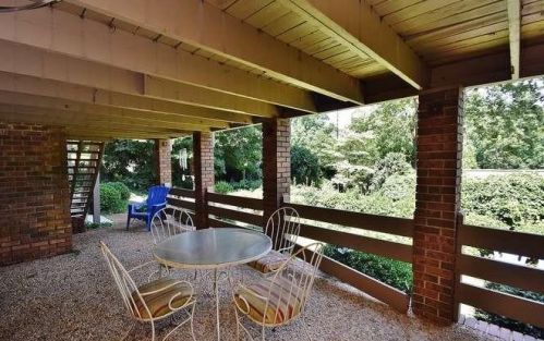 864 Chattahoochee Dr, Gainesville GA 30501-2303 exterior