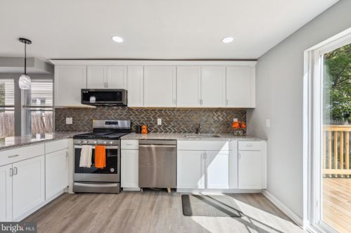 6240 Clayton Ave, Camden NJ 08109-1305 exterior