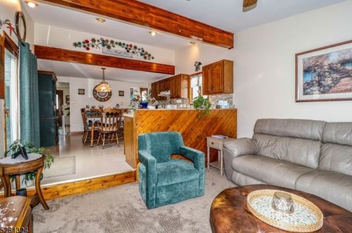 75 Dartmouth Ave, Avenel NJ 07001-1860 exterior