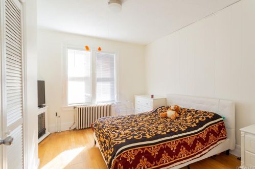 216 6th Ave, Mount Vernon NY 10550-1119 exterior