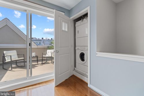 1016 4 St, Washington DC 20001-2516 exterior