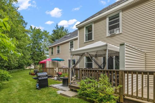 18 Great Fls Dr, Concord NH 03303-1594 exterior