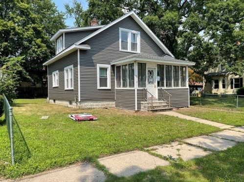 28 Highland St, Springfield MA  01106-1120 exterior