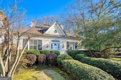 49 Avery Dr, Atlanta, GA 30309-2701