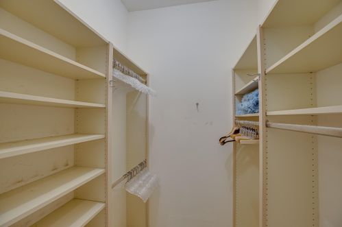 320 Bentley Cir, Fort Pierce FL 34986-2475 exterior