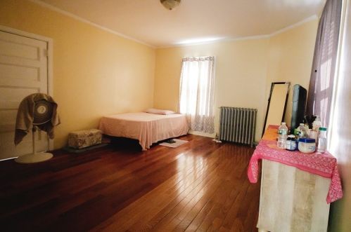 29 Locust St, Springfield MA 01108-1001 exterior