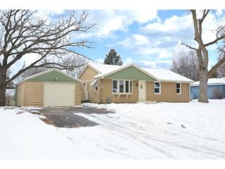 749 Mary St, Saint Paul, MN 55119-3852