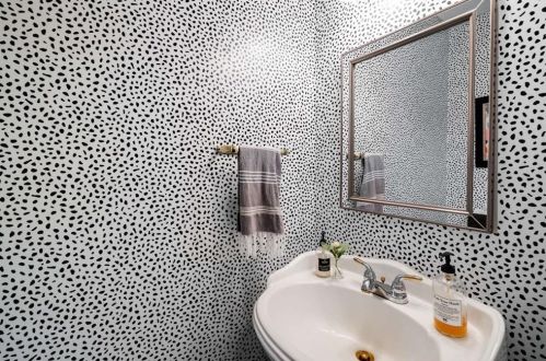 1141 Bonview Ln, Atlanta GA 30324-2904 exterior