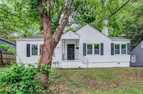 2935 Harlan Dr, Atlanta GA  30344-3705 exterior