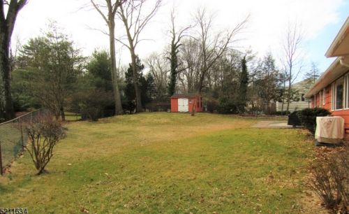 1571 Brookside Rd, Mountainside NJ  07092-1601 exterior