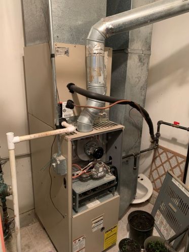 104 Un St, Joliet IL 60433-1142 exterior