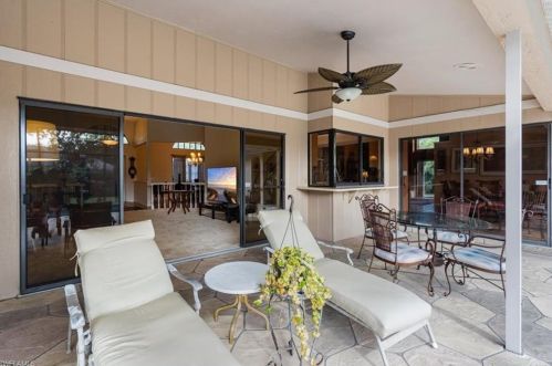 805 Bentwood Dr, Naples FL 34108-8221 exterior