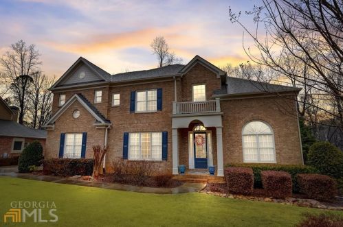 235 Lake Summit Vw, Atlanta GA  30342-1979 exterior