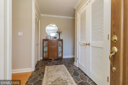 1907 Hampshire Ave, Saint Paul MN 55116-2401 exterior