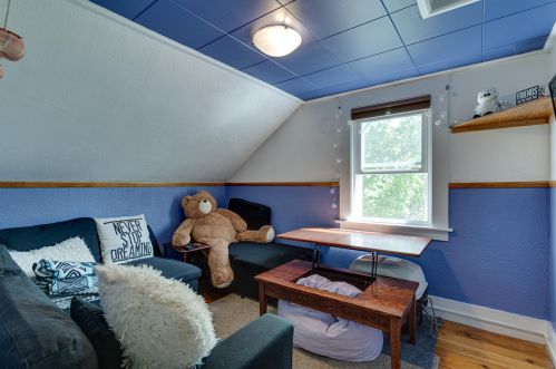 45 Oak St, Dover NH 03820-2845 exterior