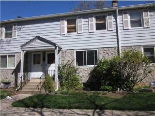 232 Newman St, Metuchen NJ  08840-2644 exterior