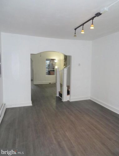 123 Levering St, Philadelphia PA 19127-1403 exterior