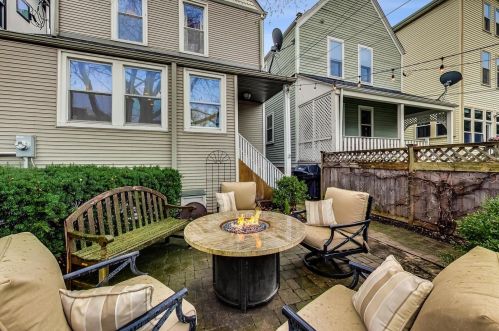 3852 Seeley Ave, Chicago IL 60659-4324 exterior