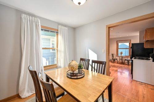 8324 Gridley Ave, Milwaukee WI 53213-3041 exterior