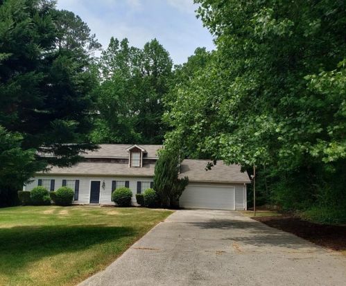 883 Timbervale Ln, Lithonia GA 30058-6013 exterior