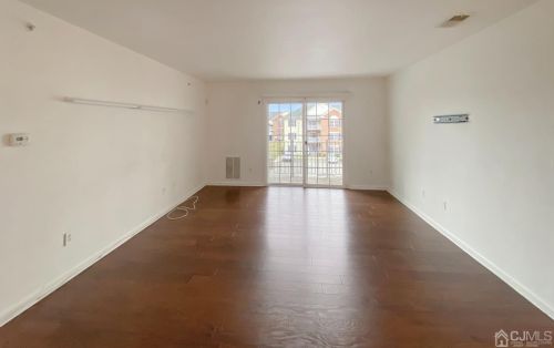 1338 Fernwood Ct, New Brunswick NJ  08901-2791 exterior