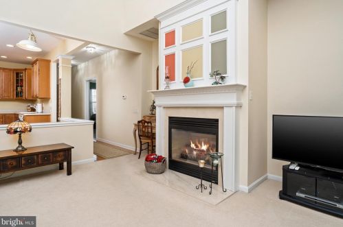 49 Falcon Ct, Trenton NJ 08690-2466 exterior