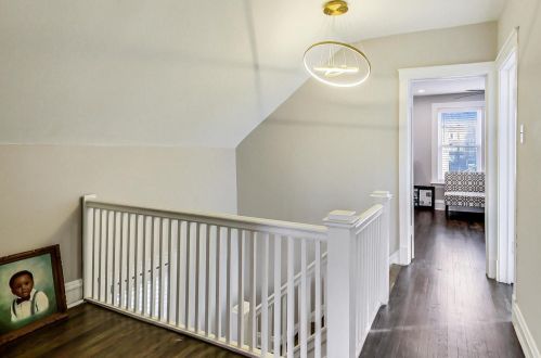 7443 Merrill Ave, Chicago IL  60649-3210 exterior