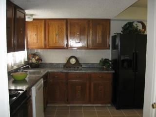 633 Haines Ave, Dallas TX  75208-4030 exterior