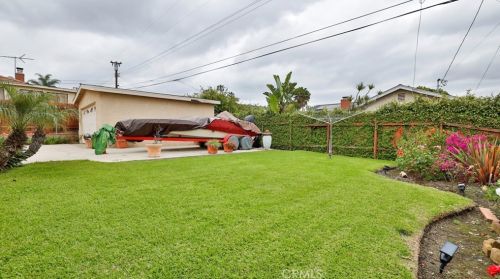 1100 Lincoln Ave, Fullerton CA 92831-4506 exterior