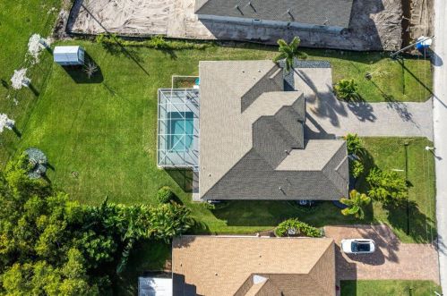 364 Saginaw Ave, Fort Pierce FL  34953-5988 exterior