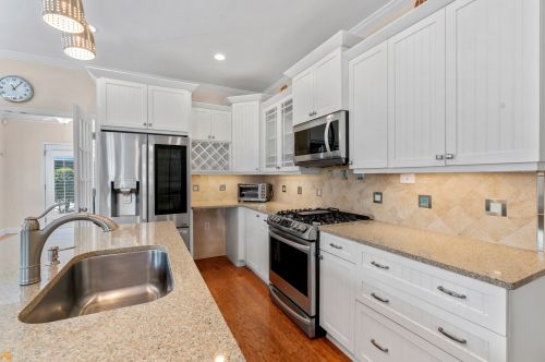 1564 Mercer Ave, Atlanta, GA 30337-1548