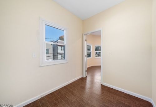 19 Montrose Ter, Irvington NJ  07111-3821 exterior