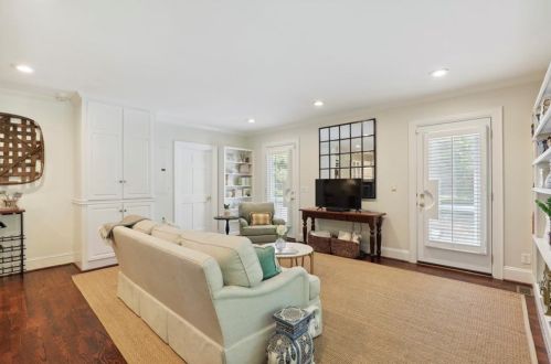 332 Golfview Rd, Atlanta GA 30309-1214 exterior