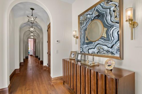 2621 Dundee St, Tampa FL  33629-7516 exterior