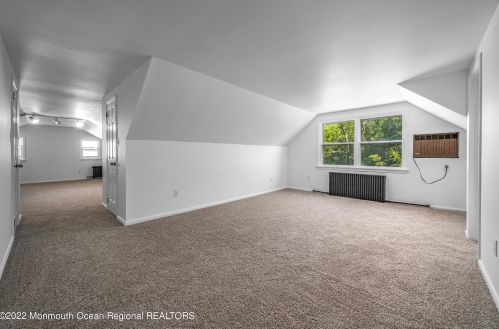 6 Jones Rd, Lacey NJ 08731-3611 exterior