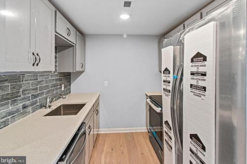 4305 Shoemaker Rd, Huntingdon Valley PA 19006-1711 exterior