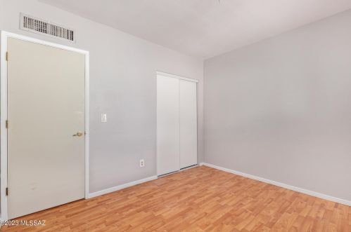 5070 Martin Ave, Tucson AZ 85713-3756 exterior