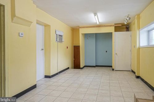 1000 6 St, Philadelphia PA 19147-4011 exterior