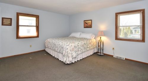 4631 68, Milwaukee WI 53220-3917 exterior