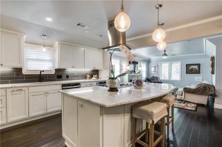 4525 Mockingbird Ln, Dallas TX  75205-2619 exterior