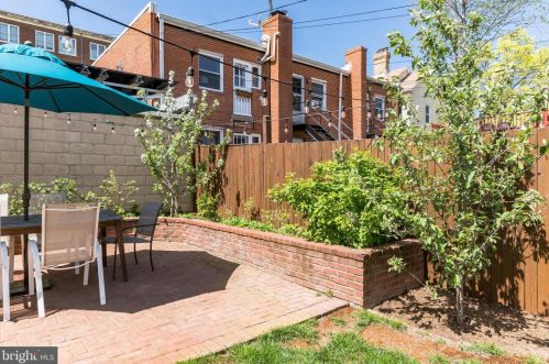 206 S St, Washington DC  20002-1571 exterior