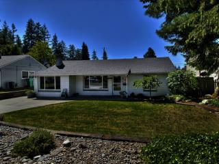 847 190 St, Seattle WA  98155-2537 exterior