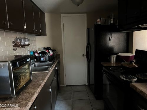 4261 67 Ln, Phoenix AZ 85033-8249 exterior