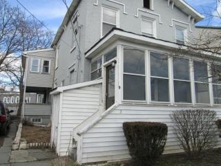 24 Smith St, Poughkeepsie NY  12601-2606 exterior