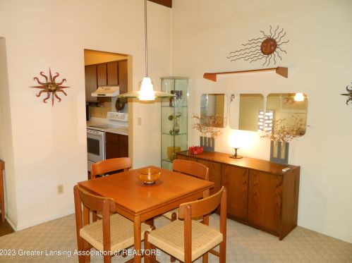 5912 Okemos Rd, Haslett MI 48840-9519 exterior