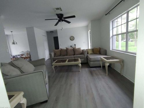 1740 20 Ave, Naples FL 34120-2317 exterior