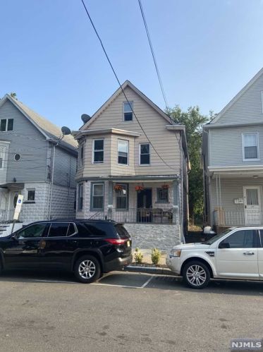 126 Danforth Ave, Paterson NJ  07501-3204 exterior